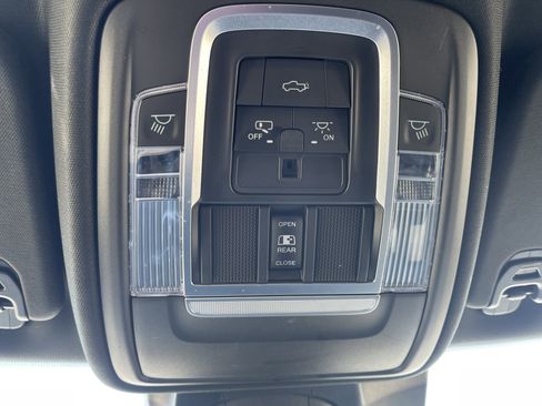 Used 2021 RAM 1500 Laramie w/ Sport Appearance Package AWD/4WD image 33