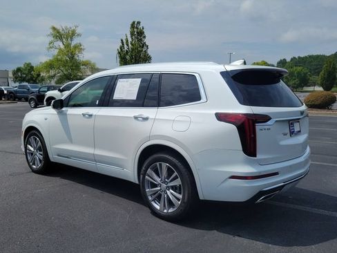 Used 2024 Cadillac XT6 Premium Luxury w/ Platinum Package FWD image 6