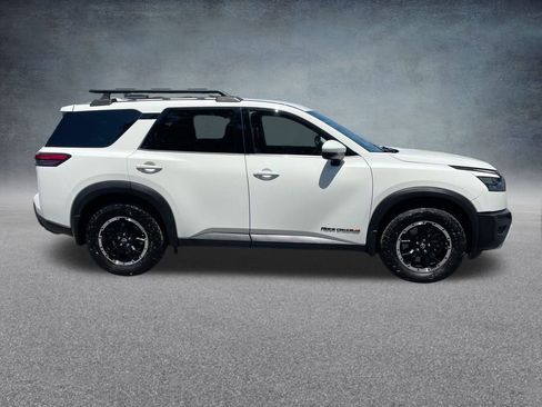 Used 2024 Nissan Pathfinder Rock Creek image 34