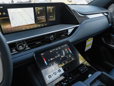 New 2026 INFINITI QX80 4WD w/ Sport Exterior Package image 9