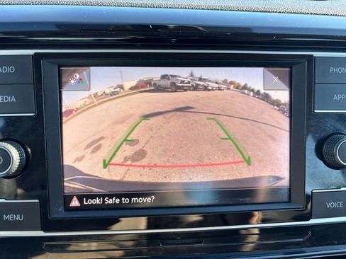 Used 2022 Volkswagen Taos S image 22