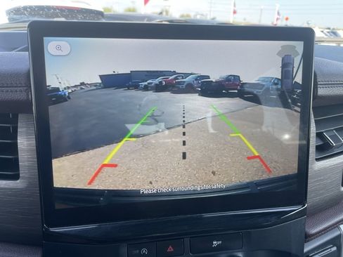 Used 2023 Ford Expedition Limited image 22