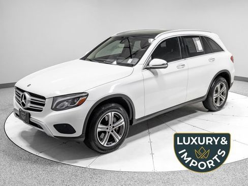 Used 2019 Mercedes-Benz GLC 300 4MATIC image 1