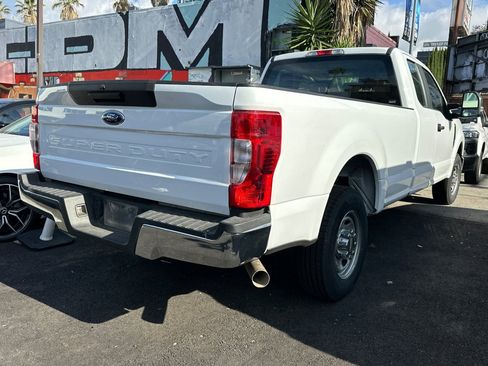 Used 2022 Ford F250 XL w/ Power Equipment Group RWD image 4