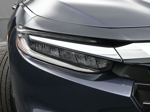 Used 2020 Honda Insight Touring image 11