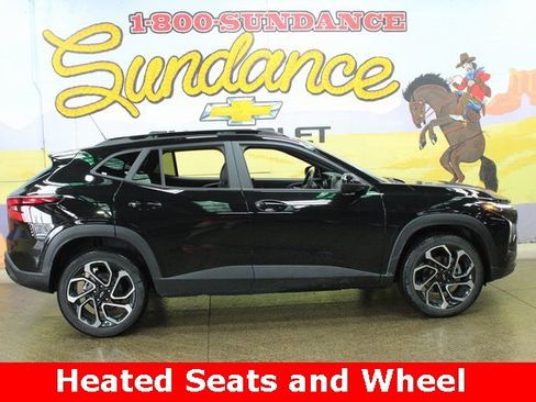 Used 2025 Chevrolet Trax RS image 1
