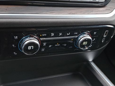 New 2026 GMC Sierra 2500 SLT w/ SLT Premium Package image 16