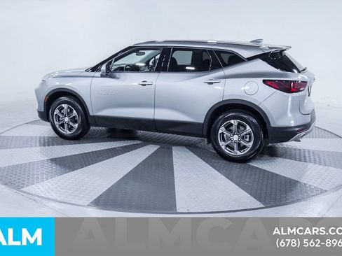 Used 2025 Chevrolet Blazer LT FWD image 5
