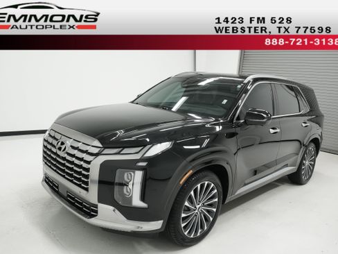 Used 2023 Hyundai Palisade Calligraphy FWD image 1