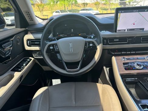 Used 2023 Lincoln Aviator Reserve w/ Equipment Group 201A RWD image 12