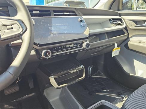 New 2027 Chevrolet Bolt LT w/ Comfort Package FWD image 30