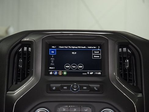 Used 2024 Chevrolet Silverado 3500 W/T image 32