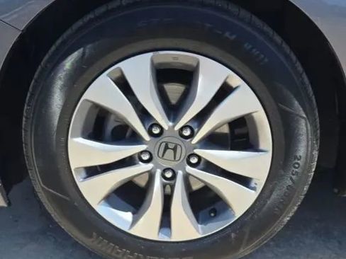 Used 2015 Honda Accord LX image 40