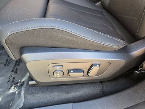Used 2026 BMW X3 xDrive30i w/ Convenience Package AWD/4WD image 29