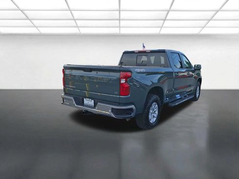 Used 2025 Chevrolet Silverado 1500 LT w/ Safety Package AWD/4WD image 3