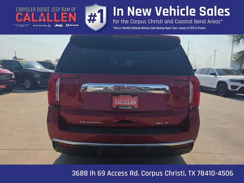 Used 2023 GMC Yukon XL SLT w/ SLT Premium Package RWD image 13