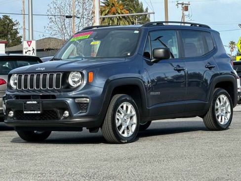 Used 2022 Jeep Renegade Latitude image 8