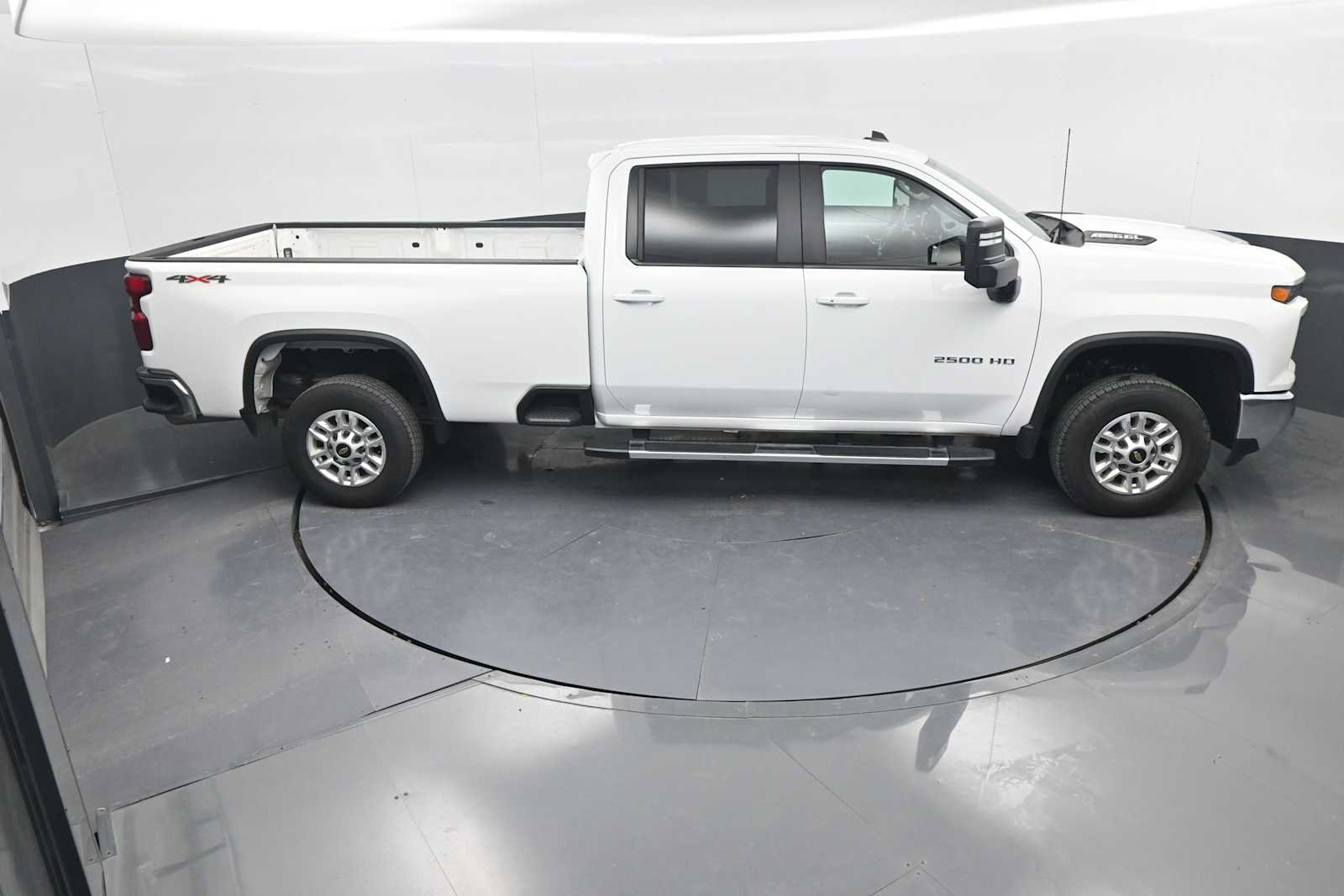 Used 2025 Chevrolet Silverado 2500 LT w/ Convenience Package AWD/4WD image 41