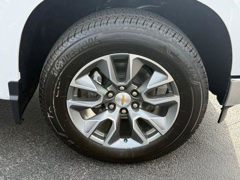 New 2026 Chevrolet Silverado 1500 LT image 13