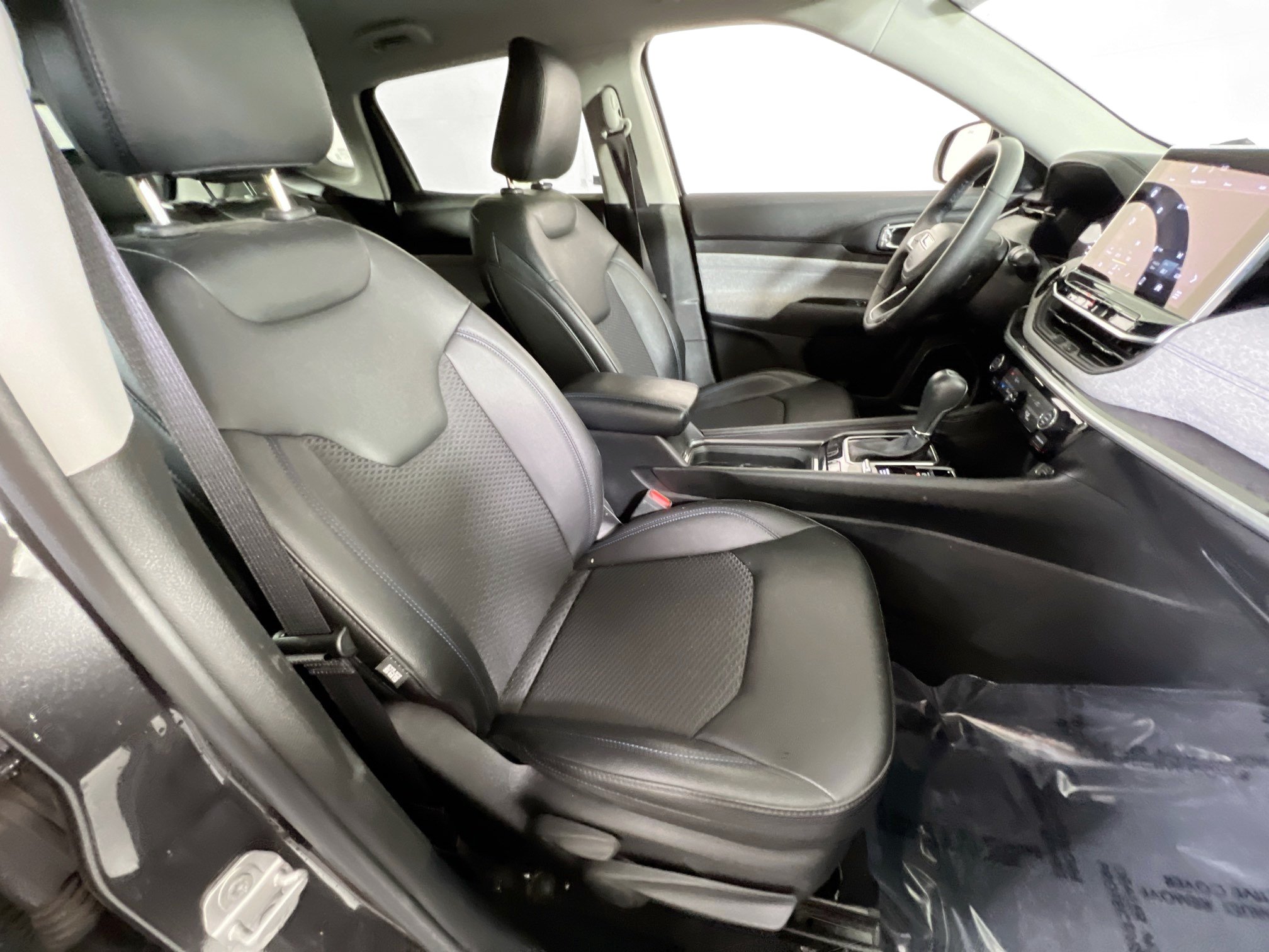 Used 2022 Jeep Compass Latitude AWD/4WD image 25