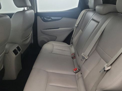 Used 2019 Nissan Rogue Sport SL w/ Premium Package AWD/4WD image 18