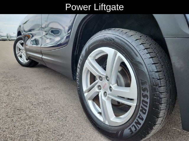 Used 2019 GMC Terrain SLE w/ GMC Pro Grade Package AWD/4WD image 18