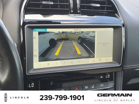 Used 2020 Jaguar F-PACE R-Sport image 23