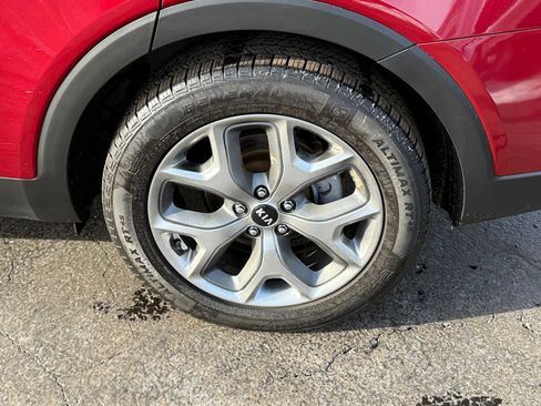 Used 2019 Kia Sorento EX image 9