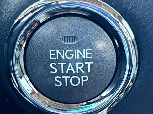 Used 2015 Lexus LS 460 image 35