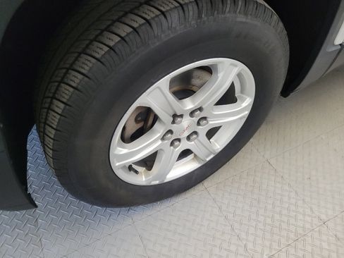 Used 2019 GMC Acadia SLE w/ LPO, Floor Liner Package AWD/4WD image 31