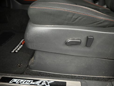 Certified 2023 Nissan Frontier PRO-4X w/ Pro Convenience Package image 11