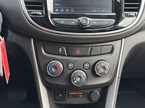 Used 2022 Chevrolet Trax LS w/ Tint and Cruise Package AWD/4WD image 19