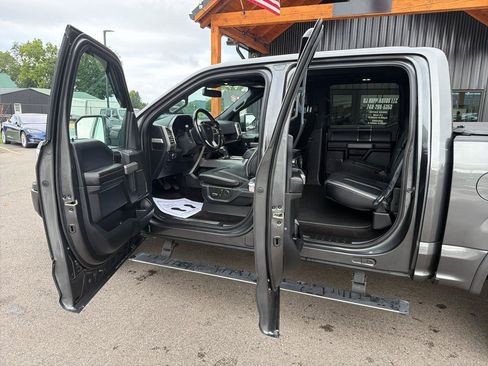 Used 2018 Ford F150 Platinum w/ Equipment Group 701A Luxury AWD/4WD image 7