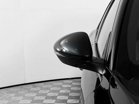 Used 2024 Alfa Romeo Stelvio Ti image 13