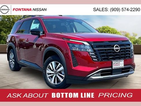 New 2026 Nissan Pathfinder SL w/ Cargo Package FWD image 1