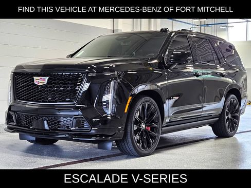 Used 2025 Cadillac Escalade V w/ LPO, ONYX Package AWD/4WD image 1