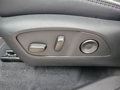 New 2026 GMC Acadia Denali w/ Super Cruise Package image 17