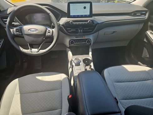 Used 2023 Ford Escape Active w/ Cold Weather Package FWD image 11