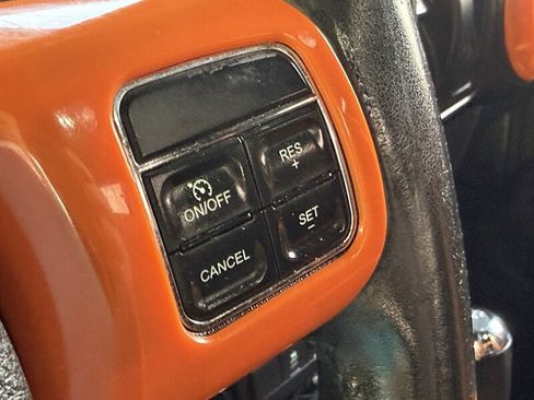 Used 2015 Jeep Wrangler Sahara image 21