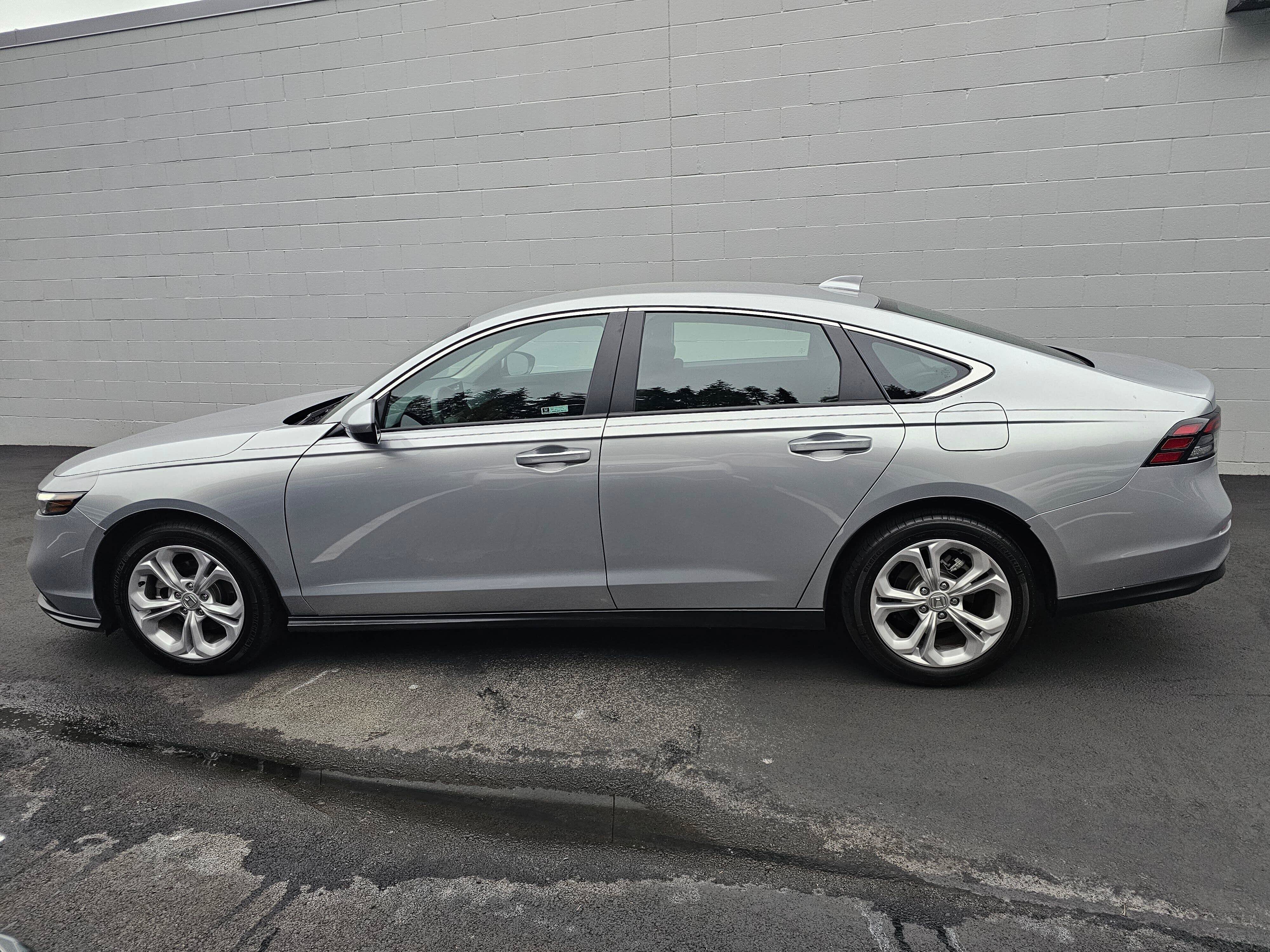 Used 2025 Honda Accord LX image 4
