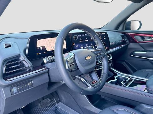 Used 2026 Chevrolet Traverse Z71 w/ Driver Confidence Package AWD/4WD image 9
