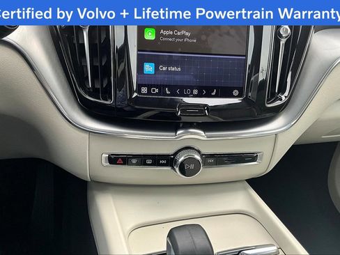 Used 2022 Volvo XC60 B5 Momentum image 40