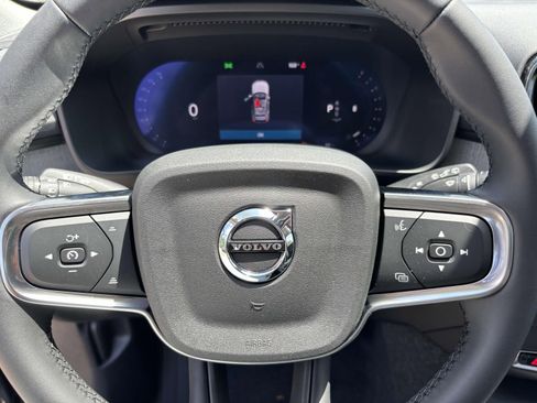 Used 2026 Volvo XC40 B5 Core w/ Protection Package Premier AWD/4WD image 16