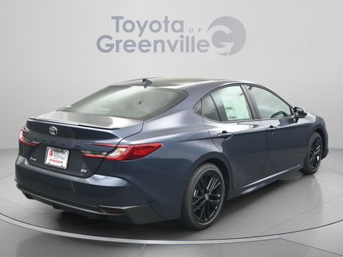 New 2026 Toyota Camry SE FWD image 13