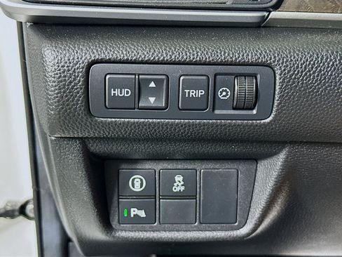 Used 2019 Honda Accord Touring image 17