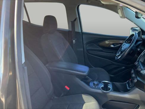 Used 2019 GMC Terrain SLE w/ Driver Convenience Package FWD image 9