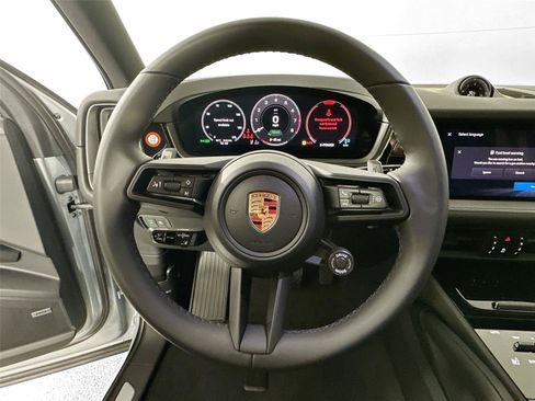 Certified 2026 Porsche Cayenne Coupe AWD/4WD image 20