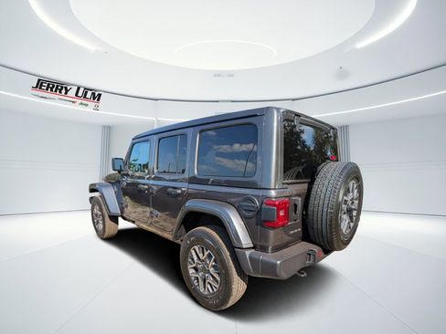 New 2026 Jeep Wrangler Sahara image 5