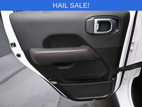 Used 2024 Jeep Wrangler Rubicon w/ Convenience Group image 28