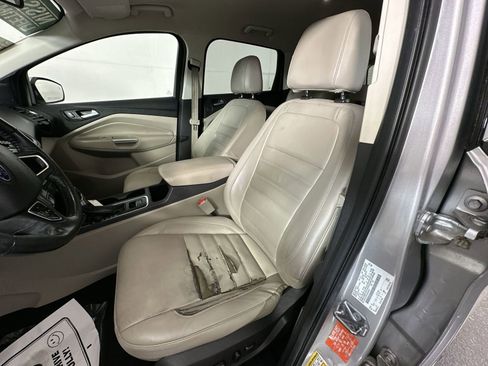 Used 2017 Ford Escape Titanium image 15